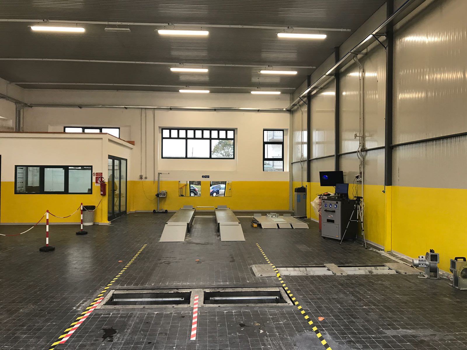 C.A.R.S. SRL - Centro Revisioni Borgo - Linea Universale